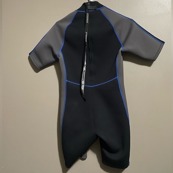 Stearns Adult Neoprene Short Sleeve Wetsuit Small - Picture 3 of 6